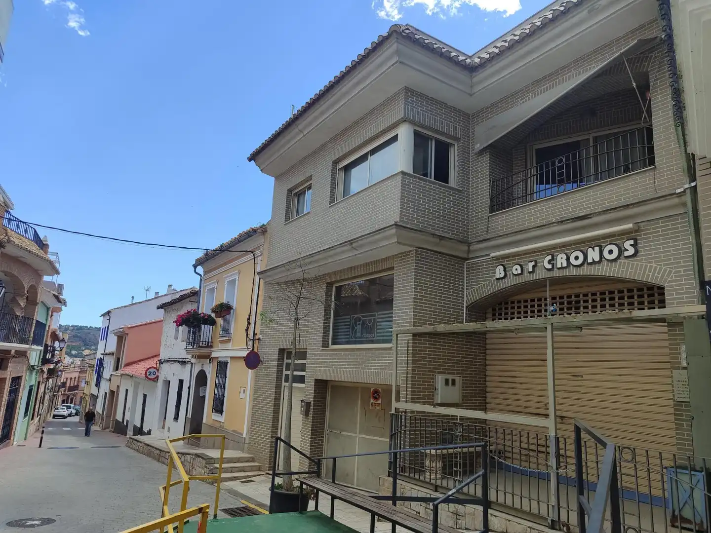 Vista exterior de Casa adosada en venta en Gilet con Terraza y Balcón