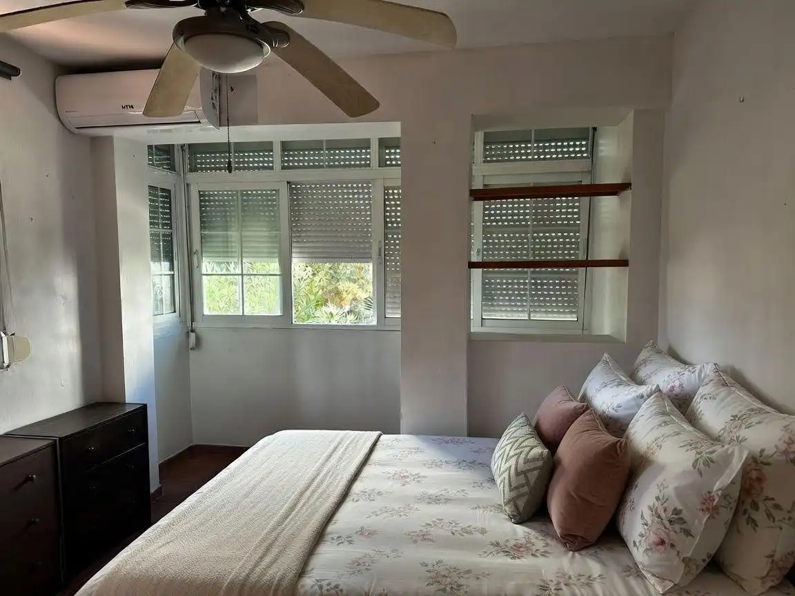 Habitación de Casa adosada en venta en Campo de Mijas