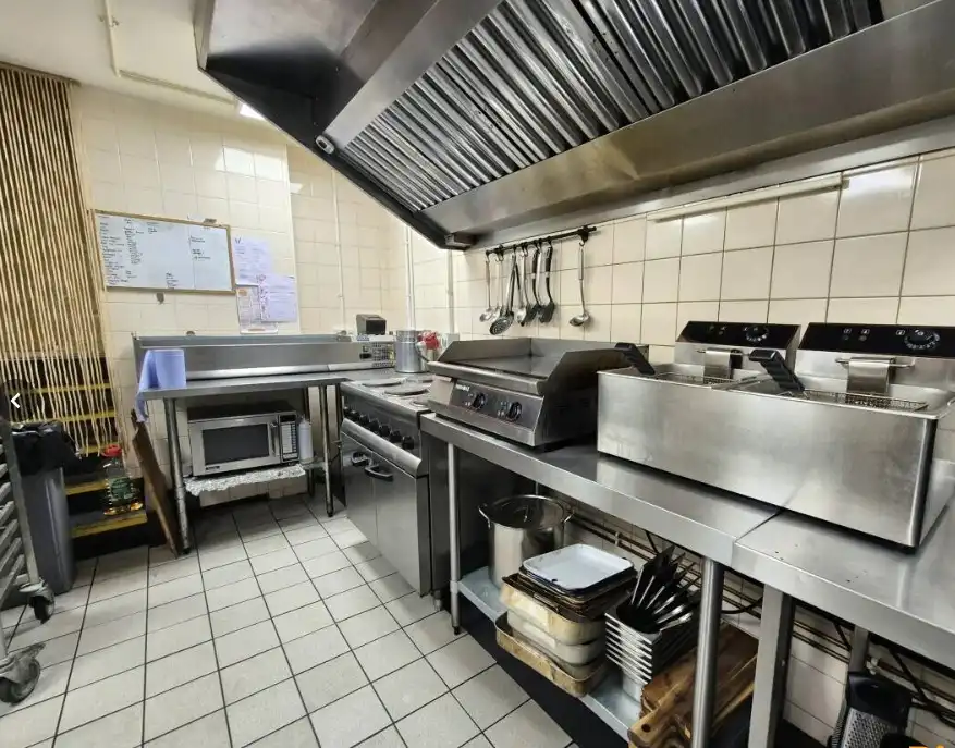 Local comercial en traspaso en Calle de los Jardines, imagen 4