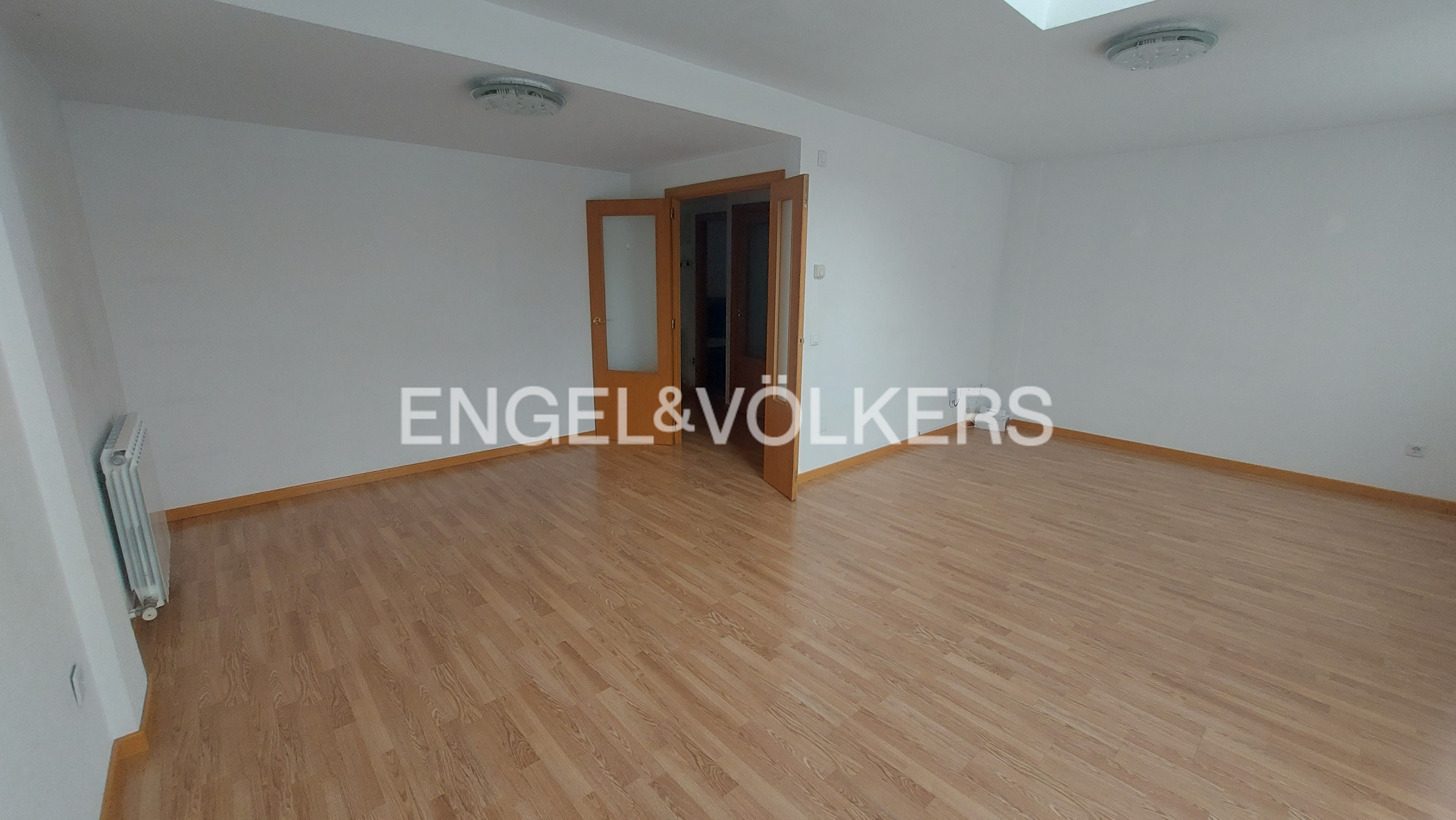 House or chalet to rent in Alcalá de Henares  with Heating, Private garden and Terrace