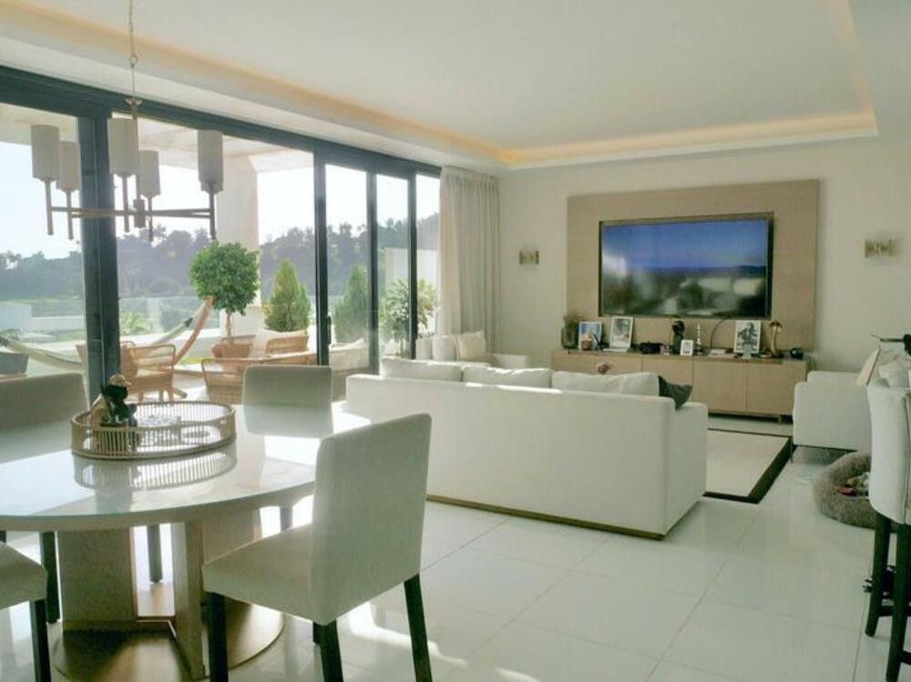 Living room of Attic to rent in Benahavís  with Air Conditioner, Terrace and Swimming Pool