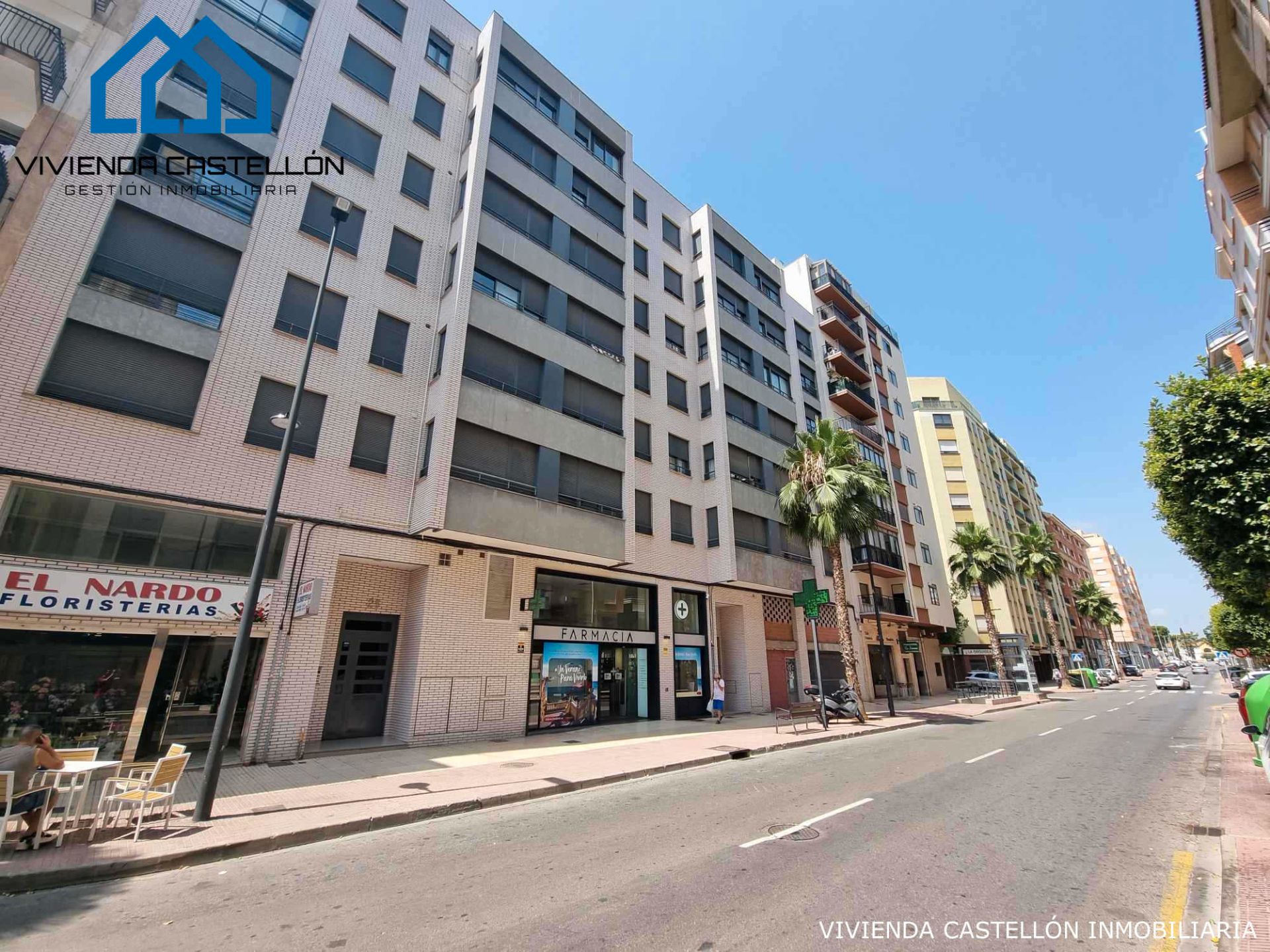 Vista exterior de Estudi en venda en Castellón de la Plana / Castelló de la Plana amb Aire condicionat, Calefacció i Parquet