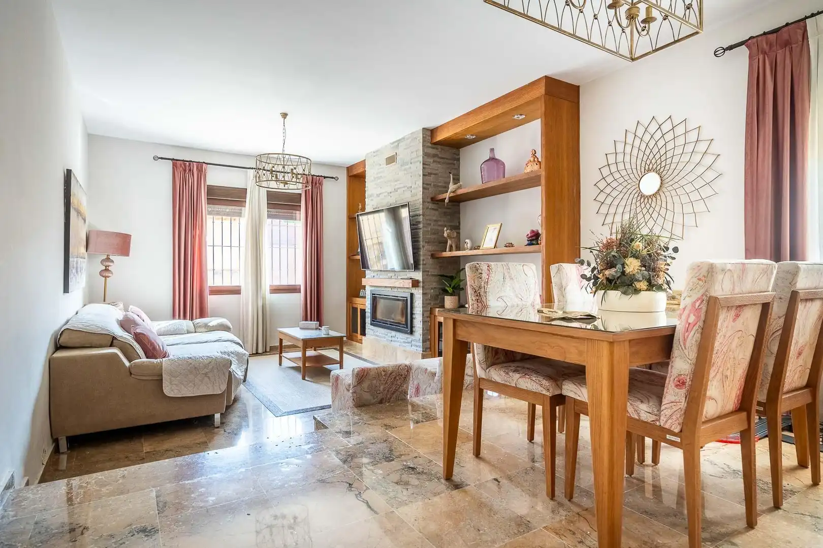 Sala de estar de Casa o chalet en venta en Montequinto con Aire acondicionado, Jardín privado y Terraza