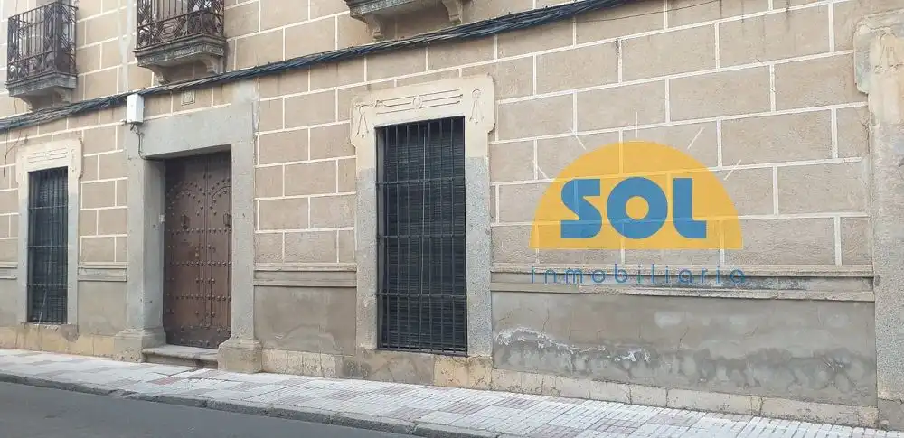 Casa en venda a Calle Donoso Cortés