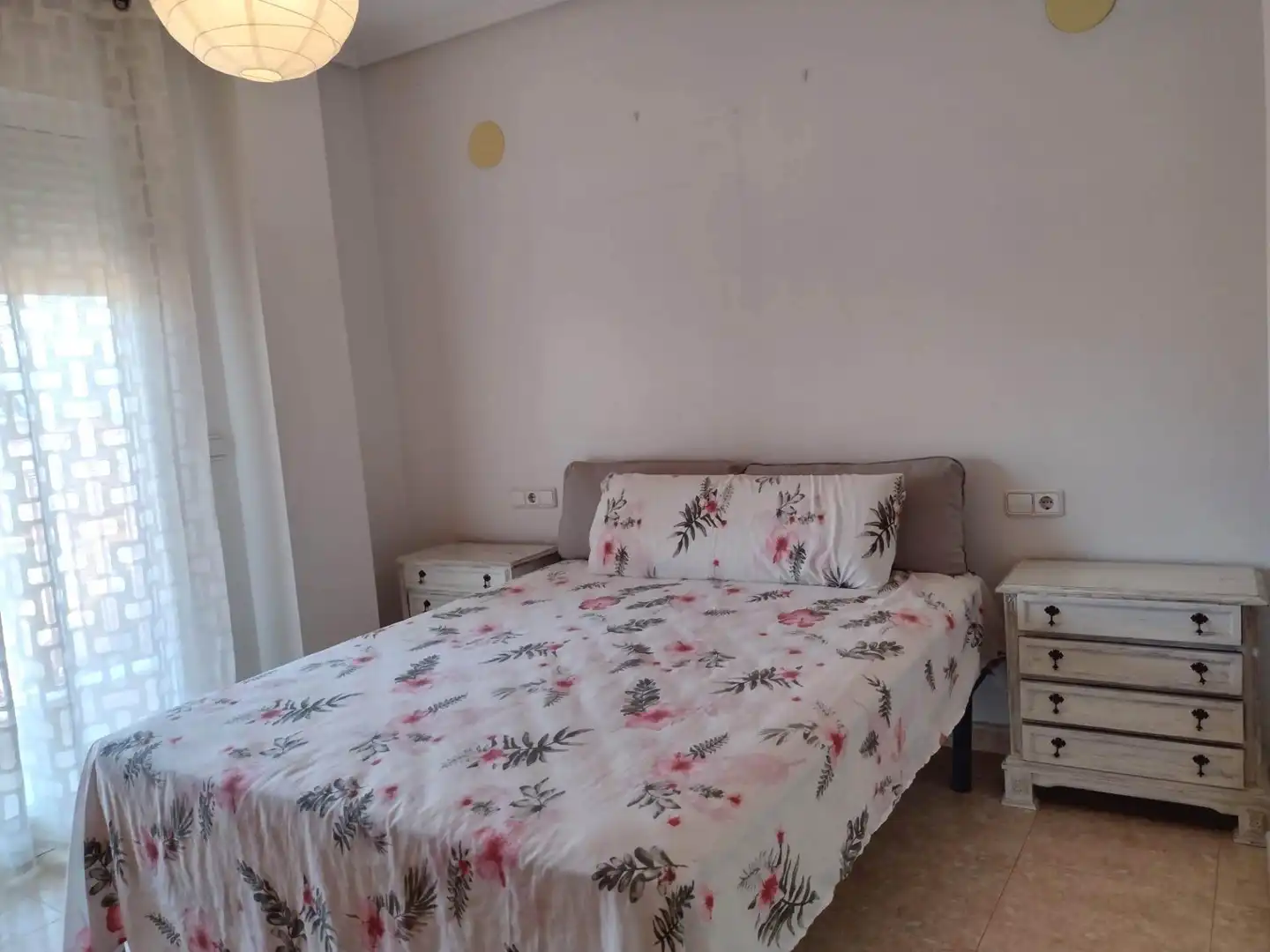 Habitación de Piso de alquiler en Murcia con Aire acondicionado, Trastero y Amueblado