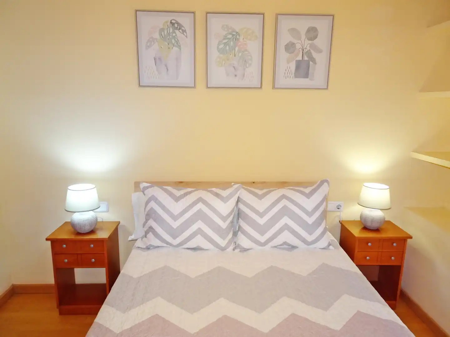 Habitación de Apartamento de alquiler en Gandia con Parquet, Terraza y Amueblado