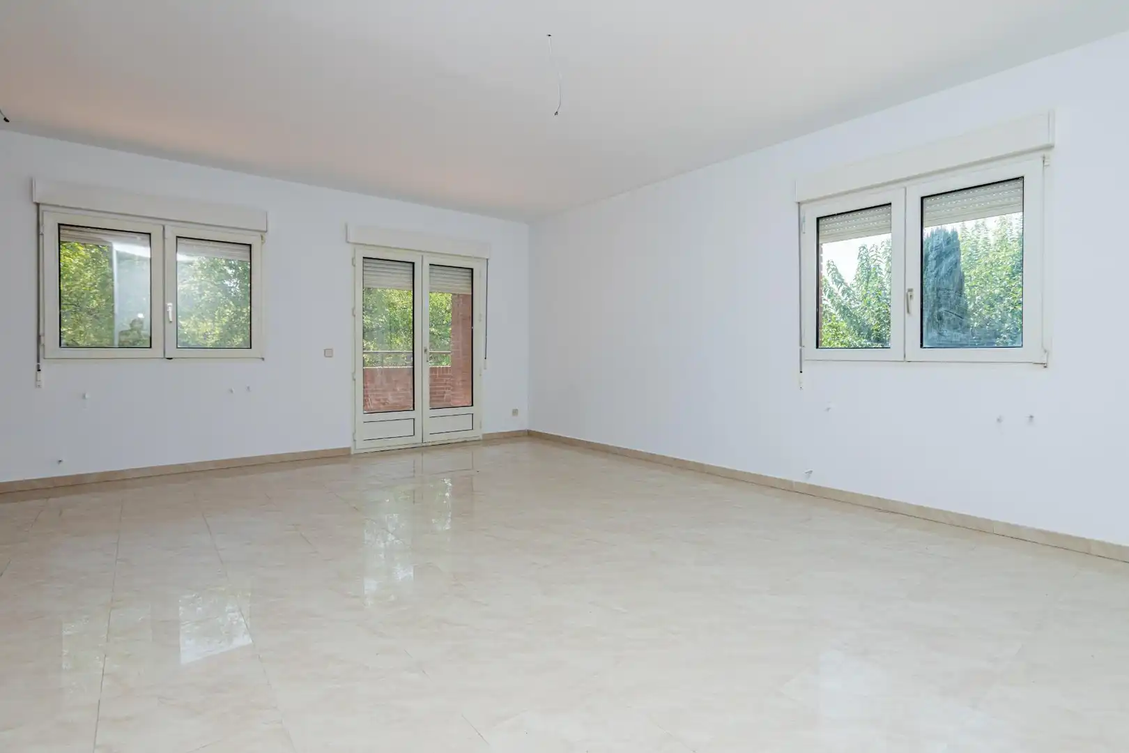 Sala de estar de Casa o chalet en venta en Colmenar Viejo con Calefacción, Jardín privado y Terraza