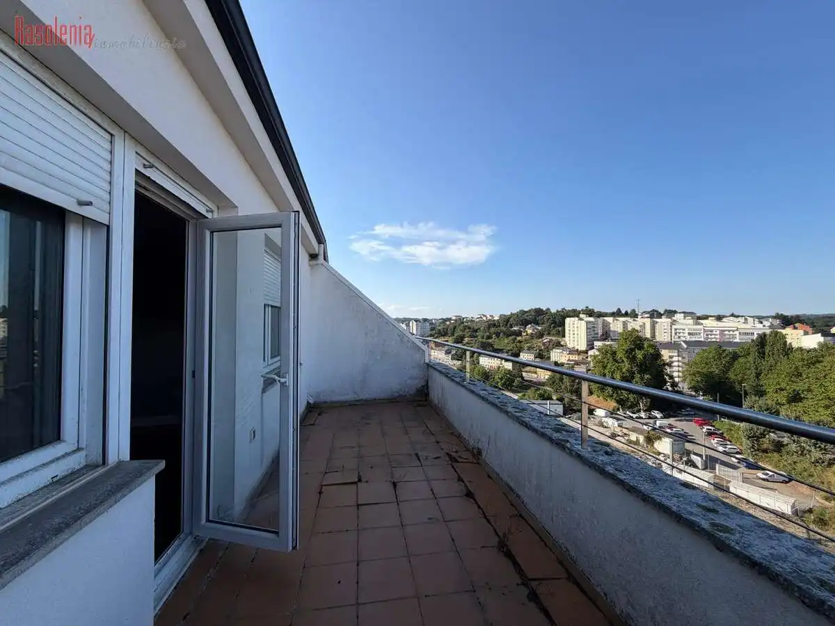 Terrassa de Dúplex en venda en Lugo amb Calefacció