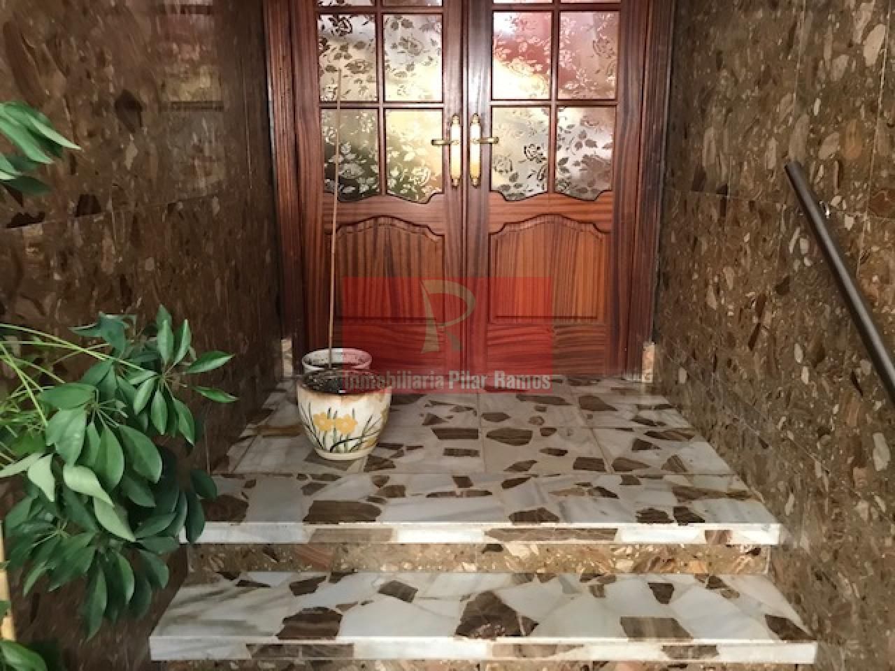 Building for sale in San Andrés del Rabanedo