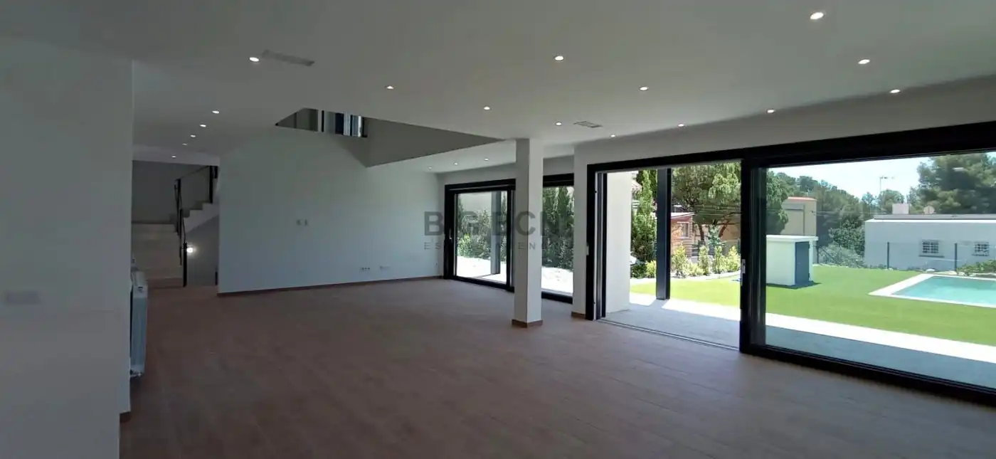 Casa o chalet de alquiler en Sitges con Aire acondicionado, Calefacción y Jardín privado