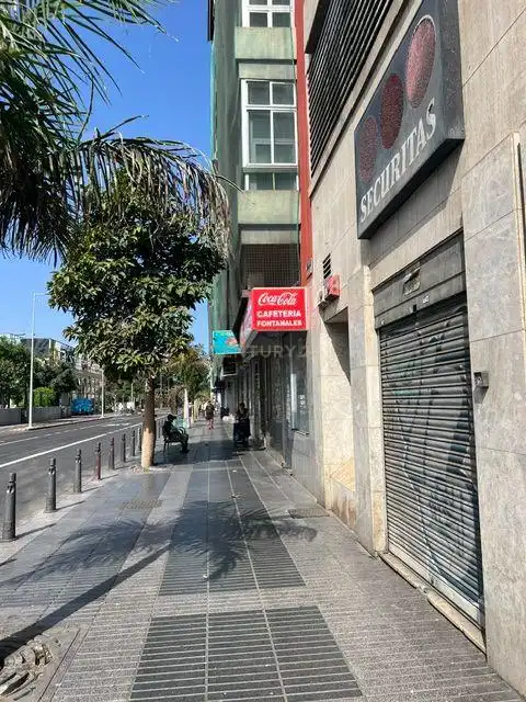 Außenansicht von Geschaftsraum zum Verkauf in Las Palmas de Gran Canaria mit Klimaanlage und Alarm