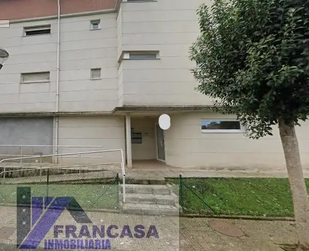 Vista exterior de Piso en venta en Entrambasaguas