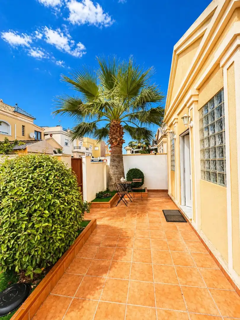 Terrassa de Casa o xalet en venda en Torrevieja