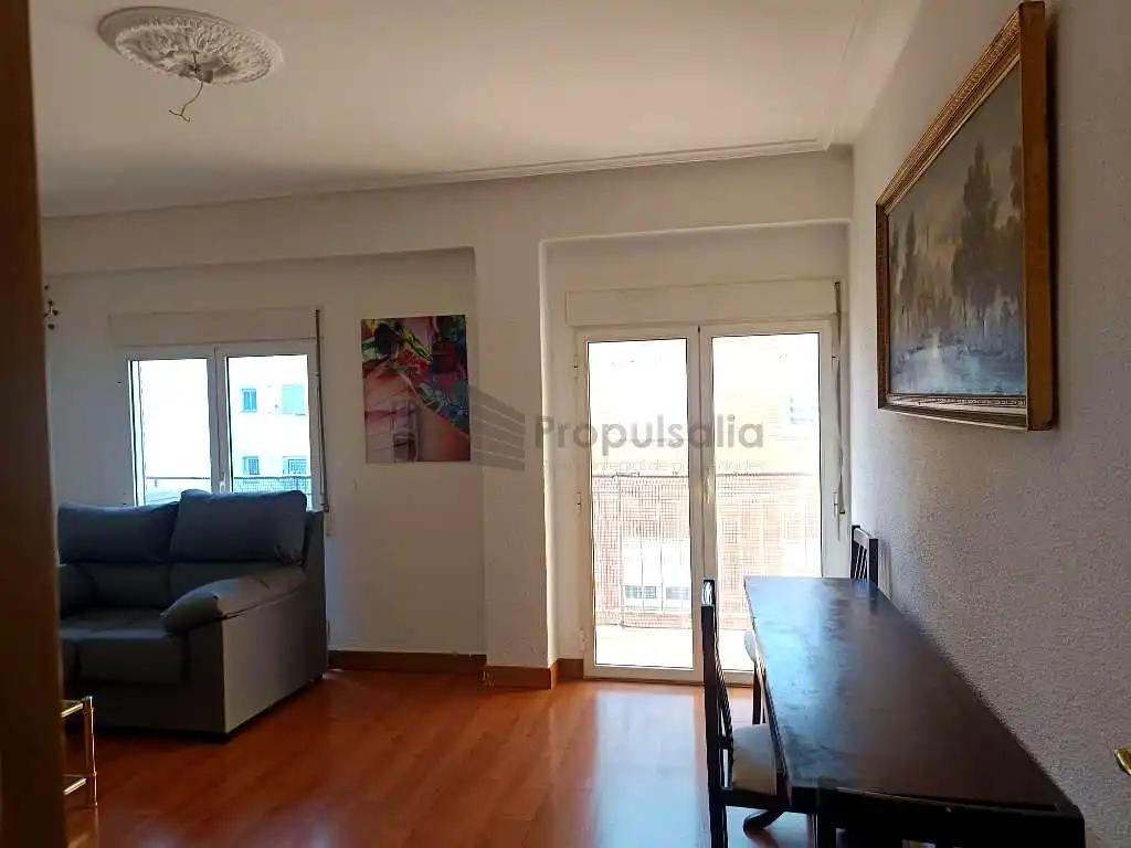 Flat for sale in De Oriente, Barrio de Delicias