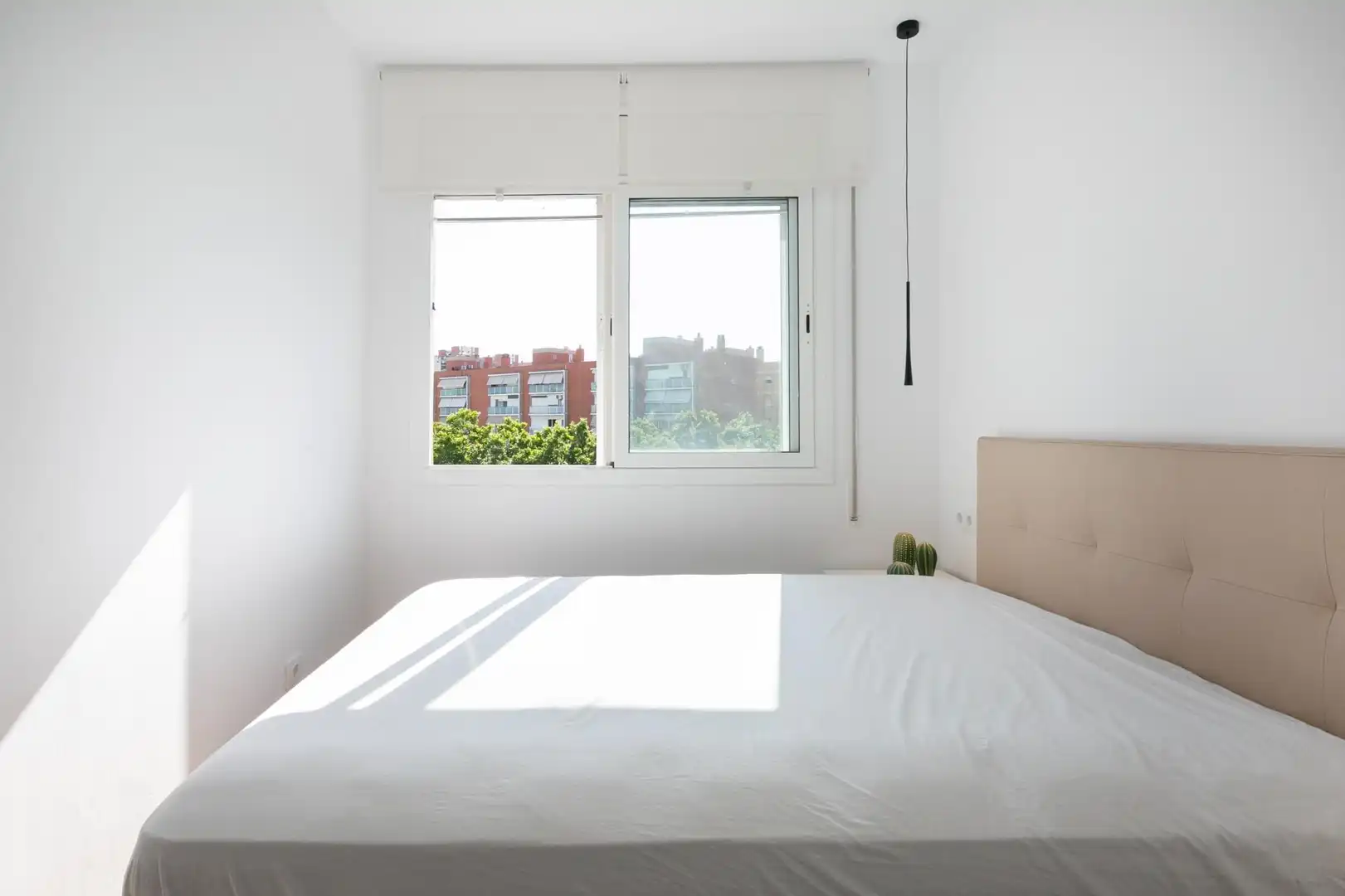 Bedroom of Flat for sale in L'Hospitalet de Llobregat  with Air Conditioner, Heating and Parquet flooring