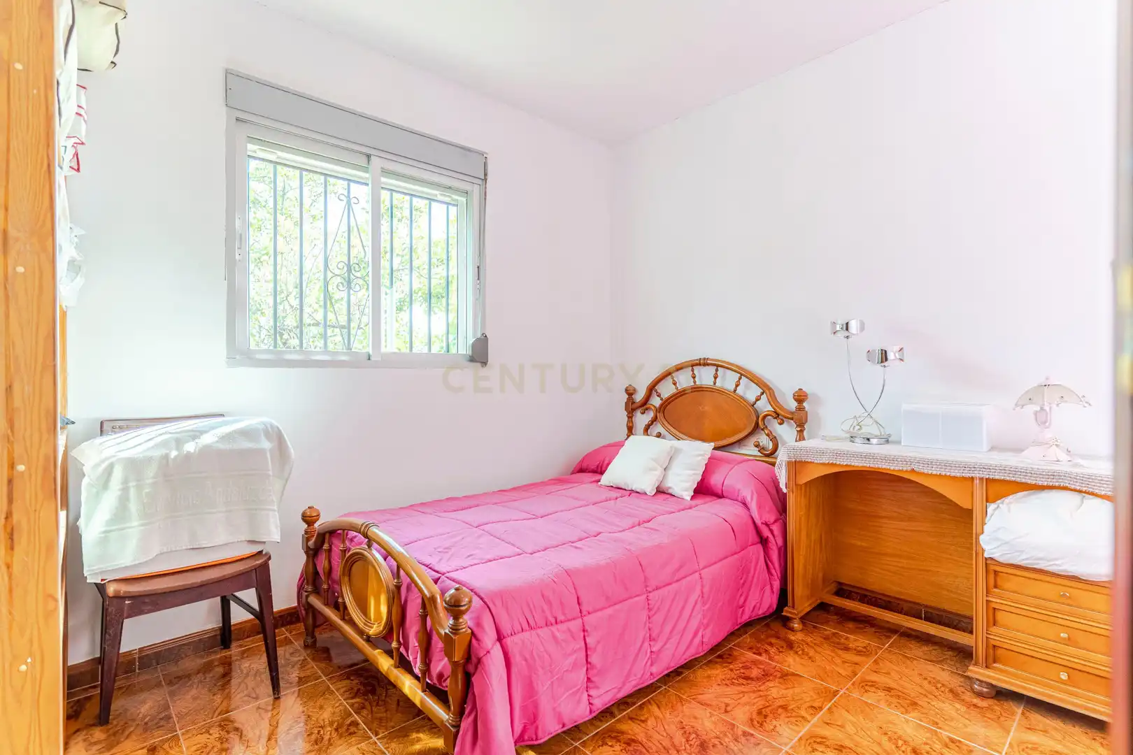 Habitación de Casa o chalet en venta en Güéjar Sierra con Jardín privado, Trastero y Piscina