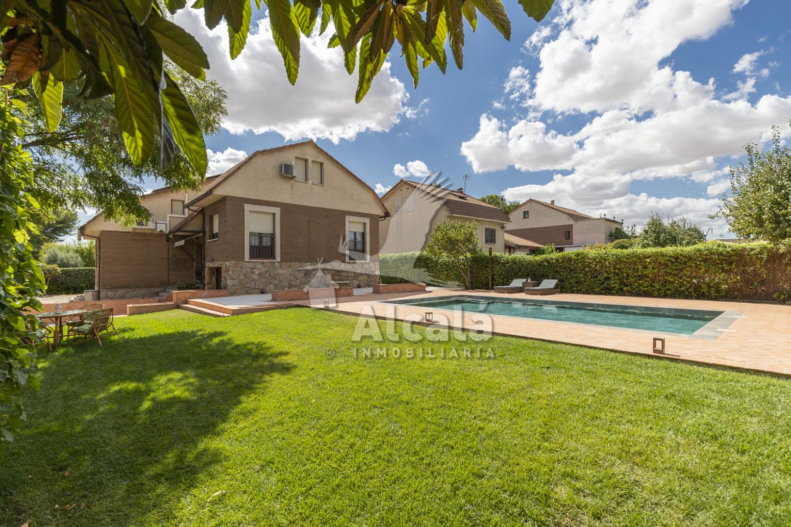 Garden of House or chalet for sale in Azuqueca de Henares  with Air Conditioner, Heating and Swimming Pool