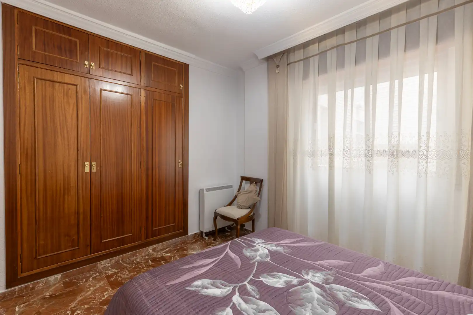 Bedroom of Flat for sale in Ronda