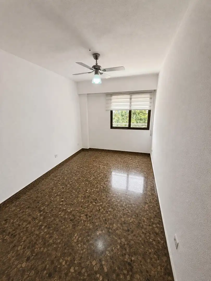 Bedroom of Flat for sale in Valencia  with Balcony