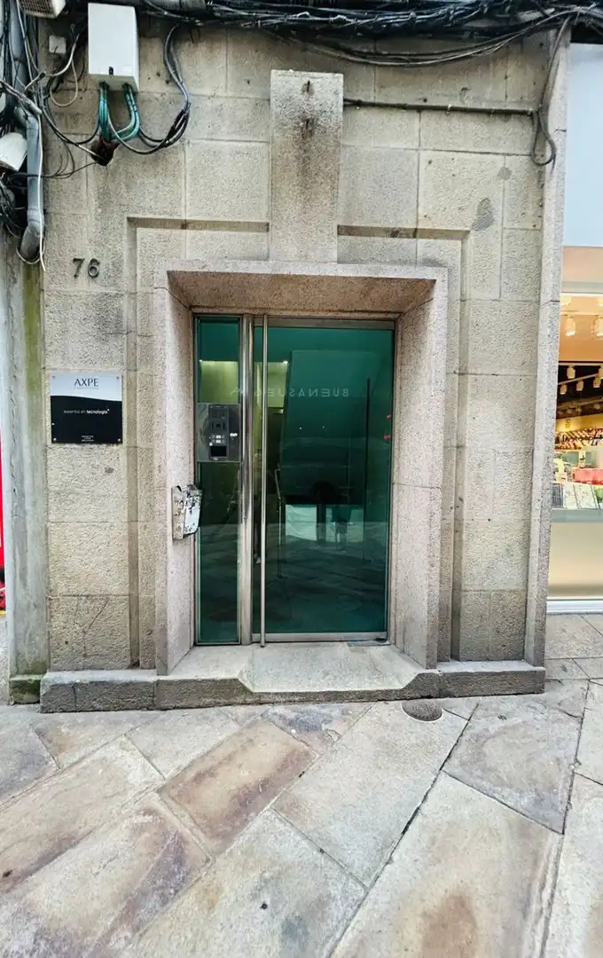 Büro zur Miete in A Coruña Capital  mit Heizung