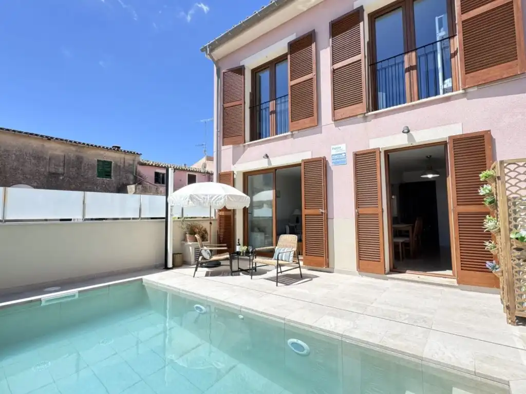 Semi-detached house with pool to rent in Selva, imagen 12