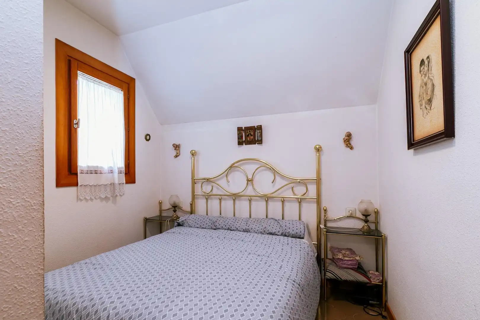 Habitación de Piso en venta en Biescas con Calefacción, Amueblado y Balcón