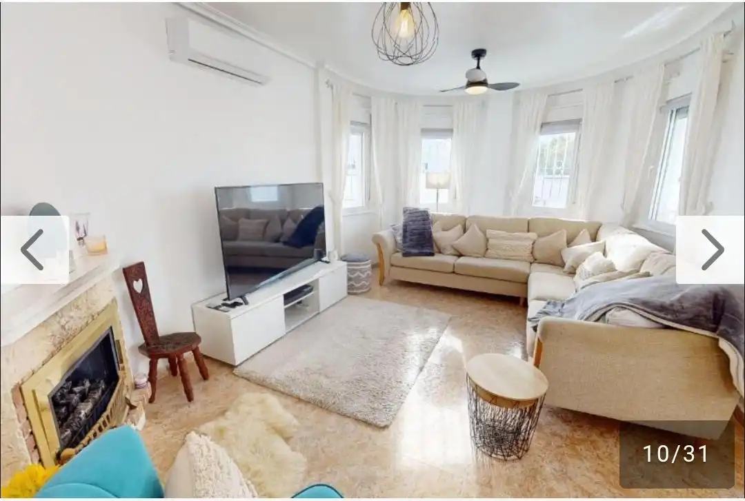 Sala d'estar de Casa o xalet en venda en Murcia amb Aire condicionat, Calefacció i Jardí privat