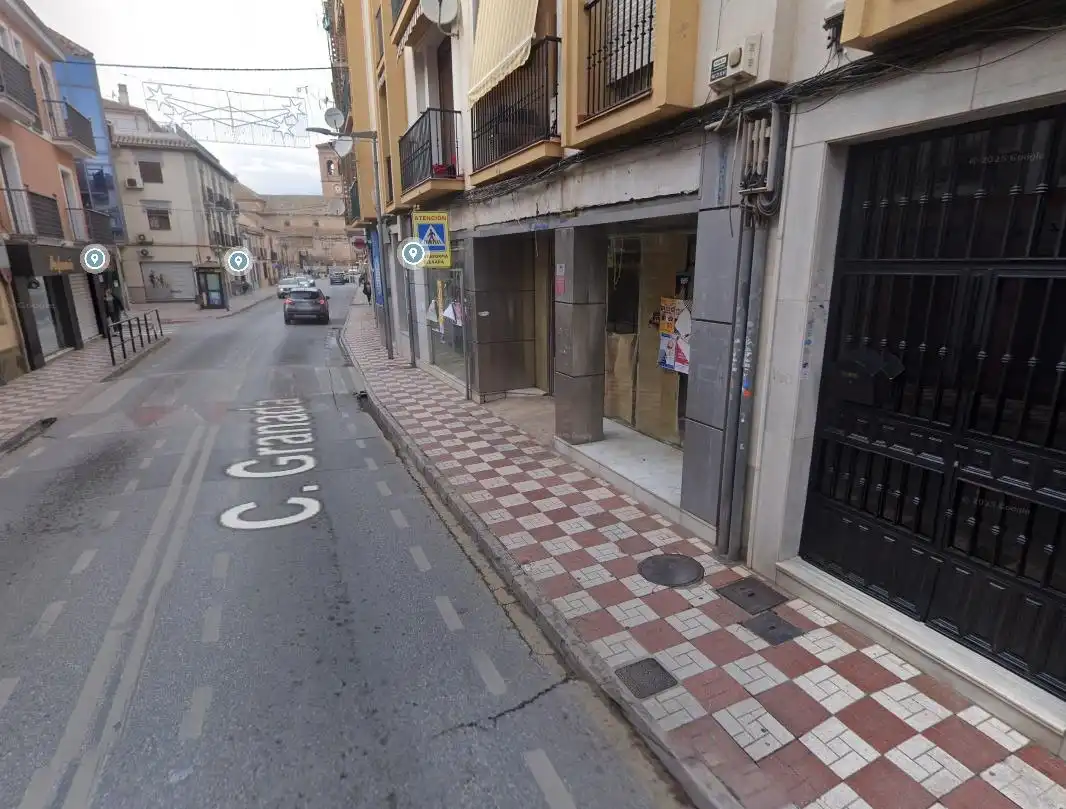 Local comercial de lloguer a Calle de Granada, imagen 3
