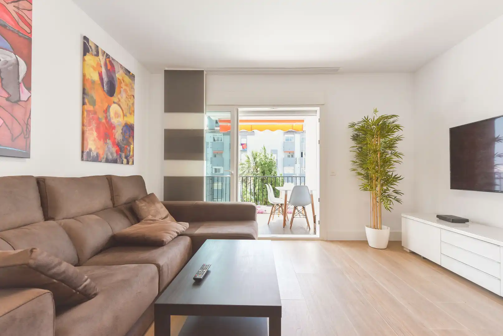 Wohnzimmer von Wohnung zur Miete in Fuengirola mit Klimaanlage, Heizung und Privatgarten