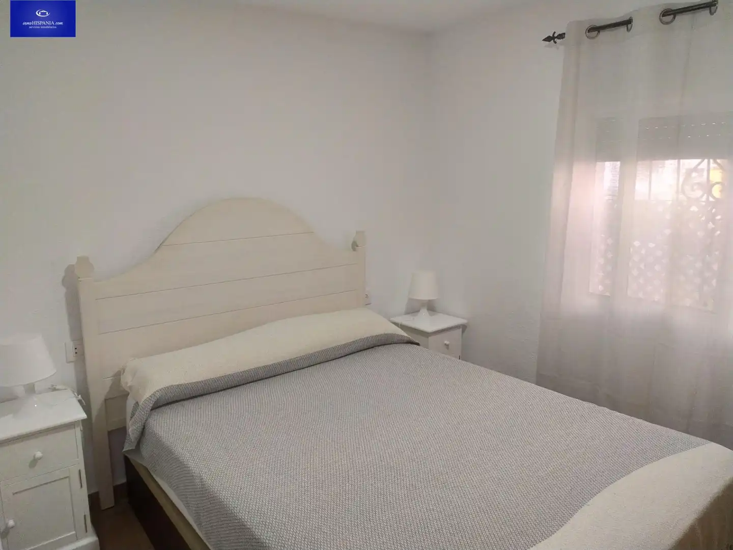 Schlafzimmer von Erdgeschoss zur Miete in Cádiz mit Möbliert