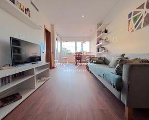 Living room of Flat for sale in Castelldefels  with Air Conditioner, Parquet flooring and Terrace