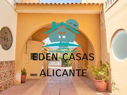 Exterior view of Single-family semi-detached for sale in El Campello  with Air Conditioner, Heating and Private garden