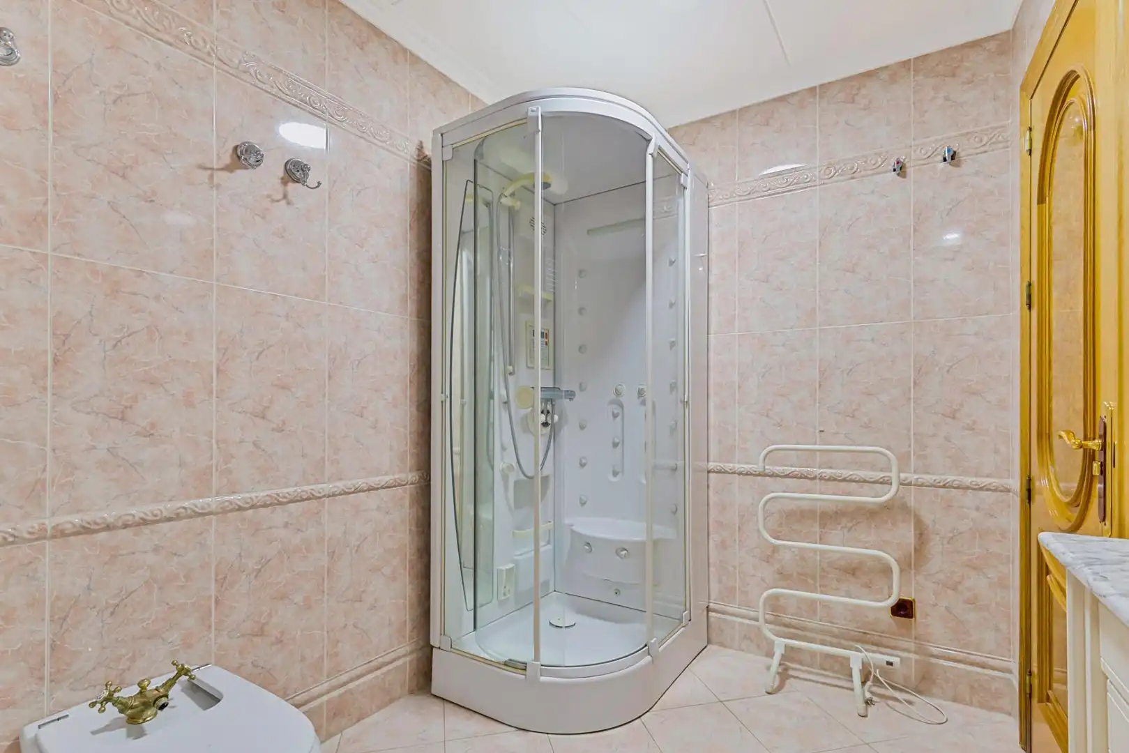 Bathroom of Attic for sale in Marbella  with Terrace