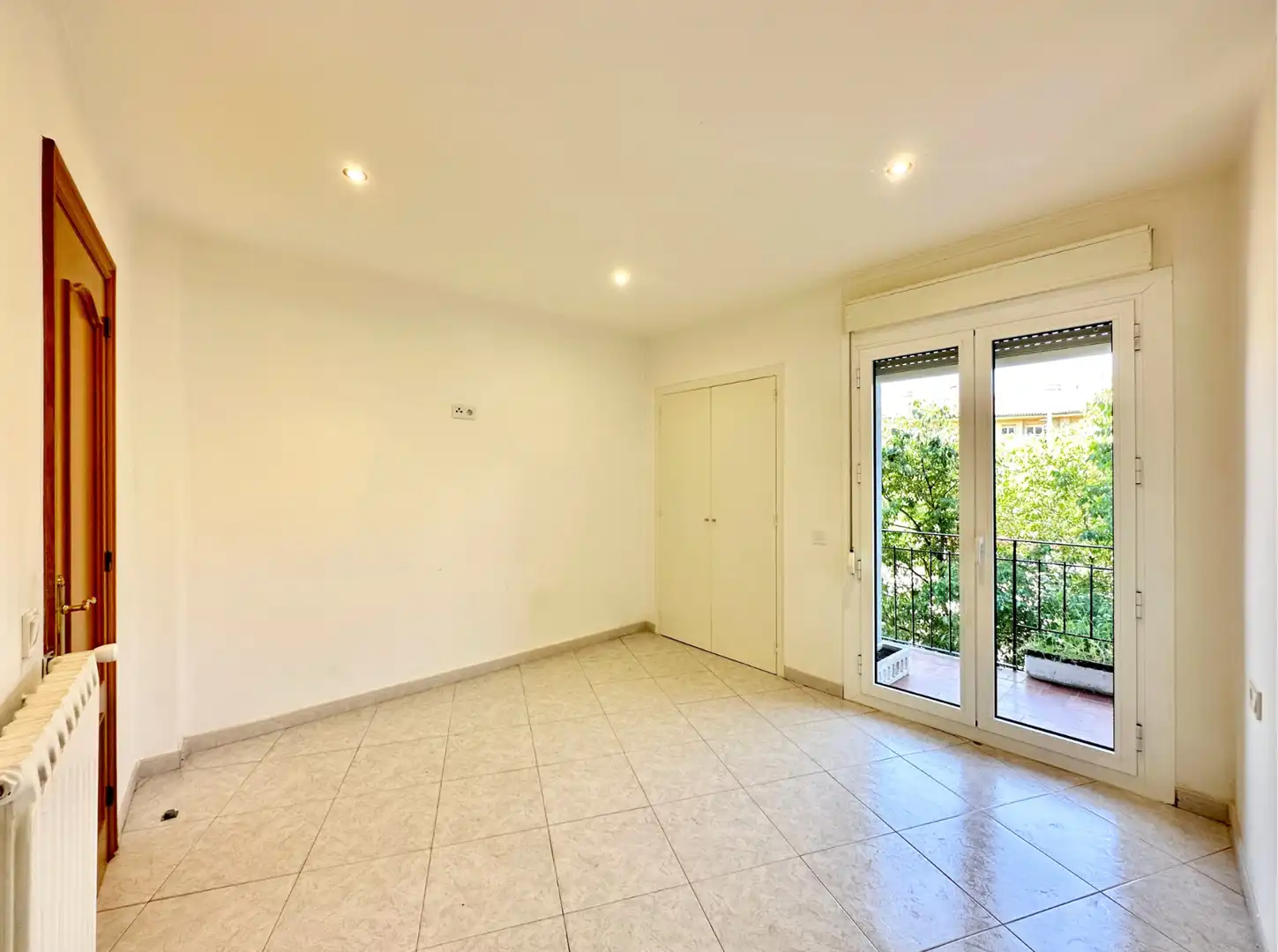Terrasse von Wohnung zum Verkauf in Torelló mit Heizung, Terrasse und Ofen