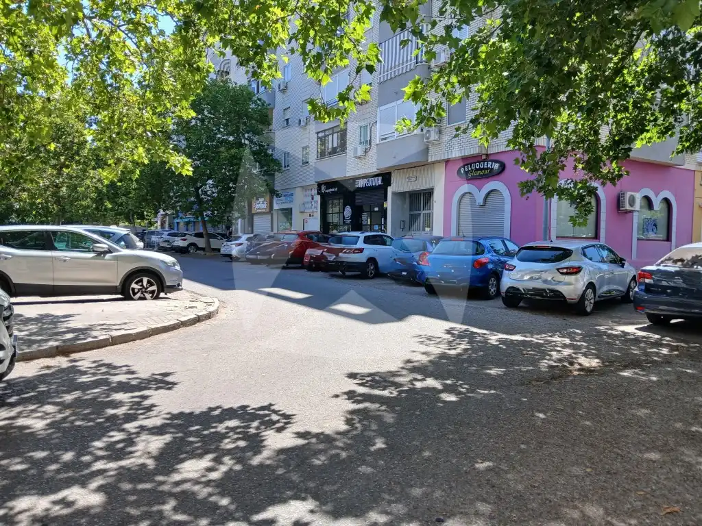 Individual de lloguer a Avenida Jose María Alcaraz y Alenda