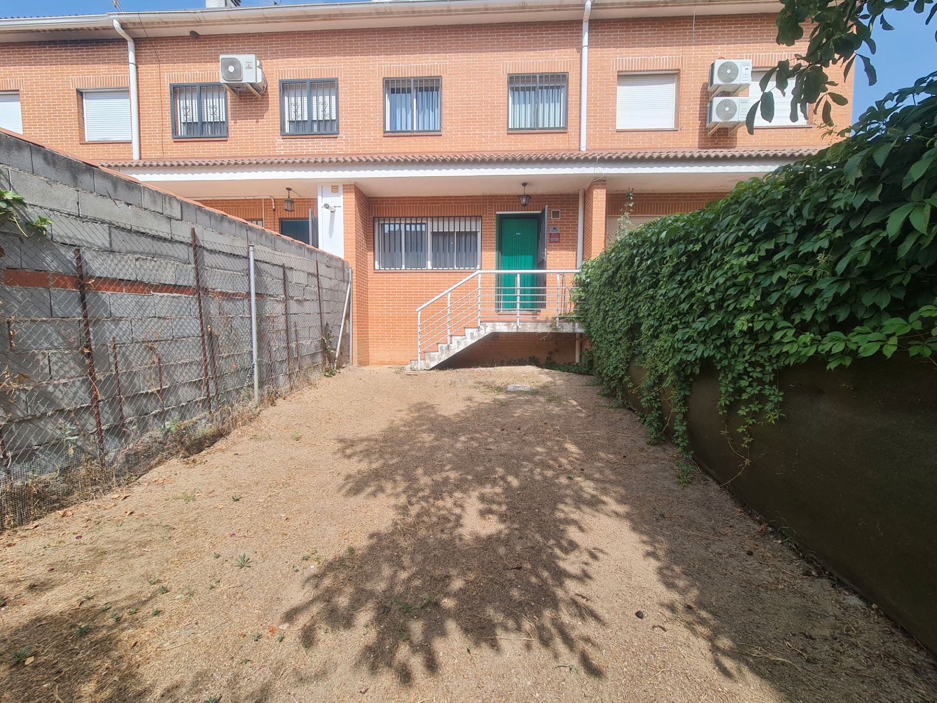 Garden of Single-family semi-detached for sale in San Martín de Valdeiglesias  with Air Conditioner, Heating and Private garden