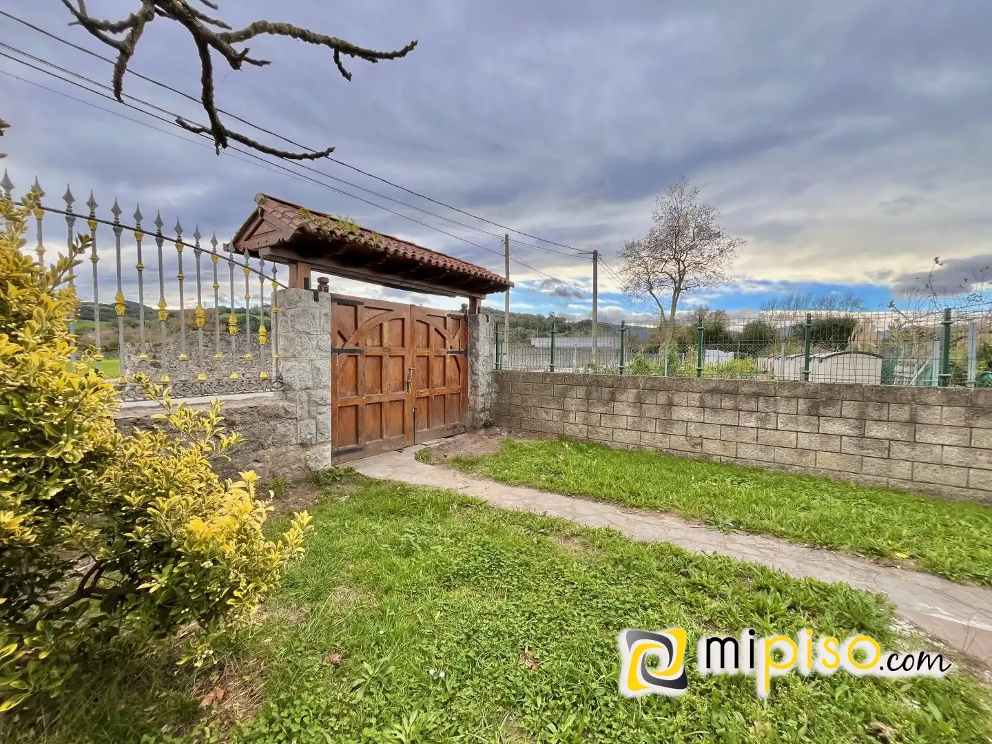 Jardín de Casa o chalet en venta en Laredo
