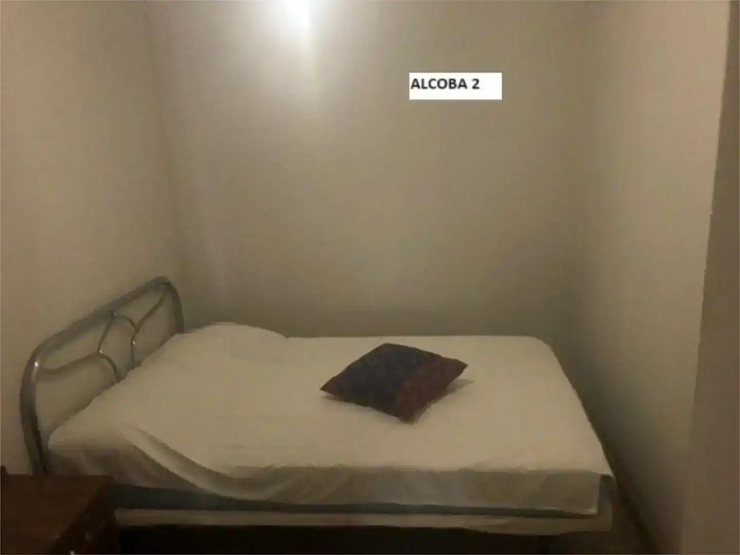 Dormitori de Casa adosada en venda en Navas de Oro amb Jardí privat, Traster i Moblat