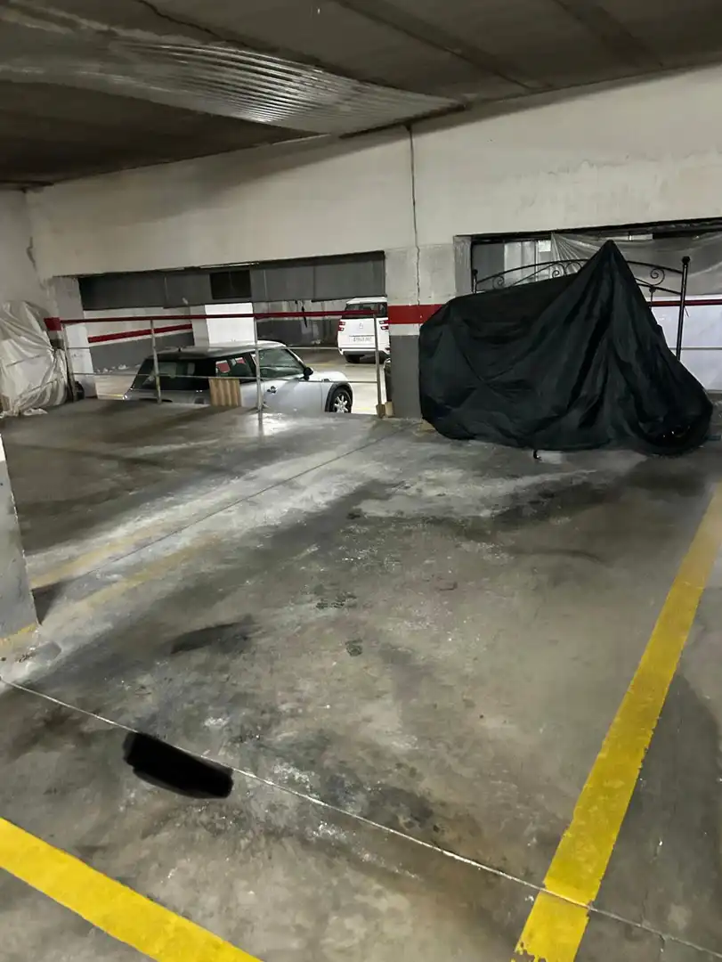 Parking of Flat for sale in Sevilla  with Air Conditioner and Community pool