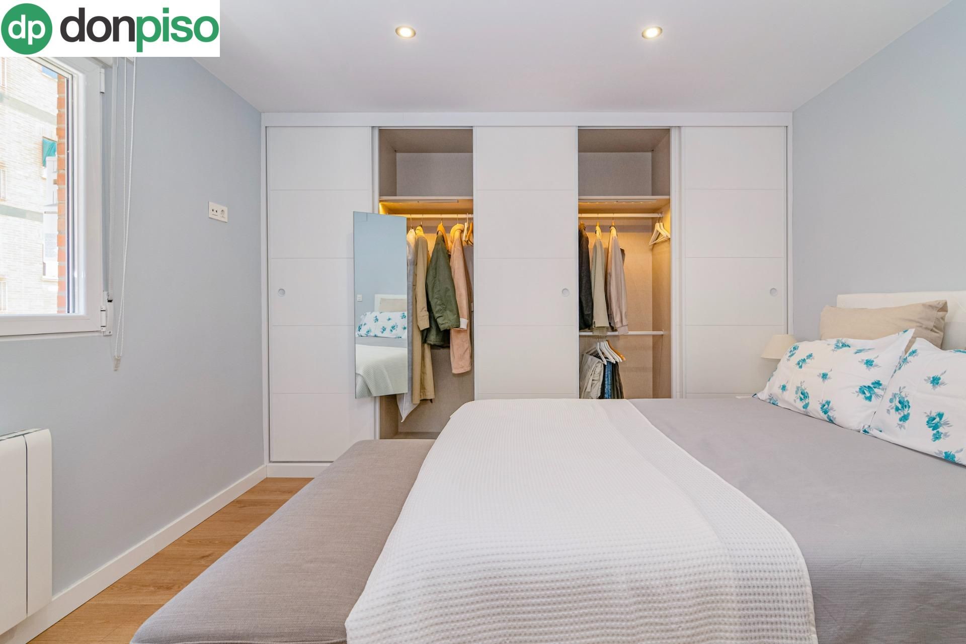 Bedroom of Flat for sale in  Granada Capital  with Heating and Terrace