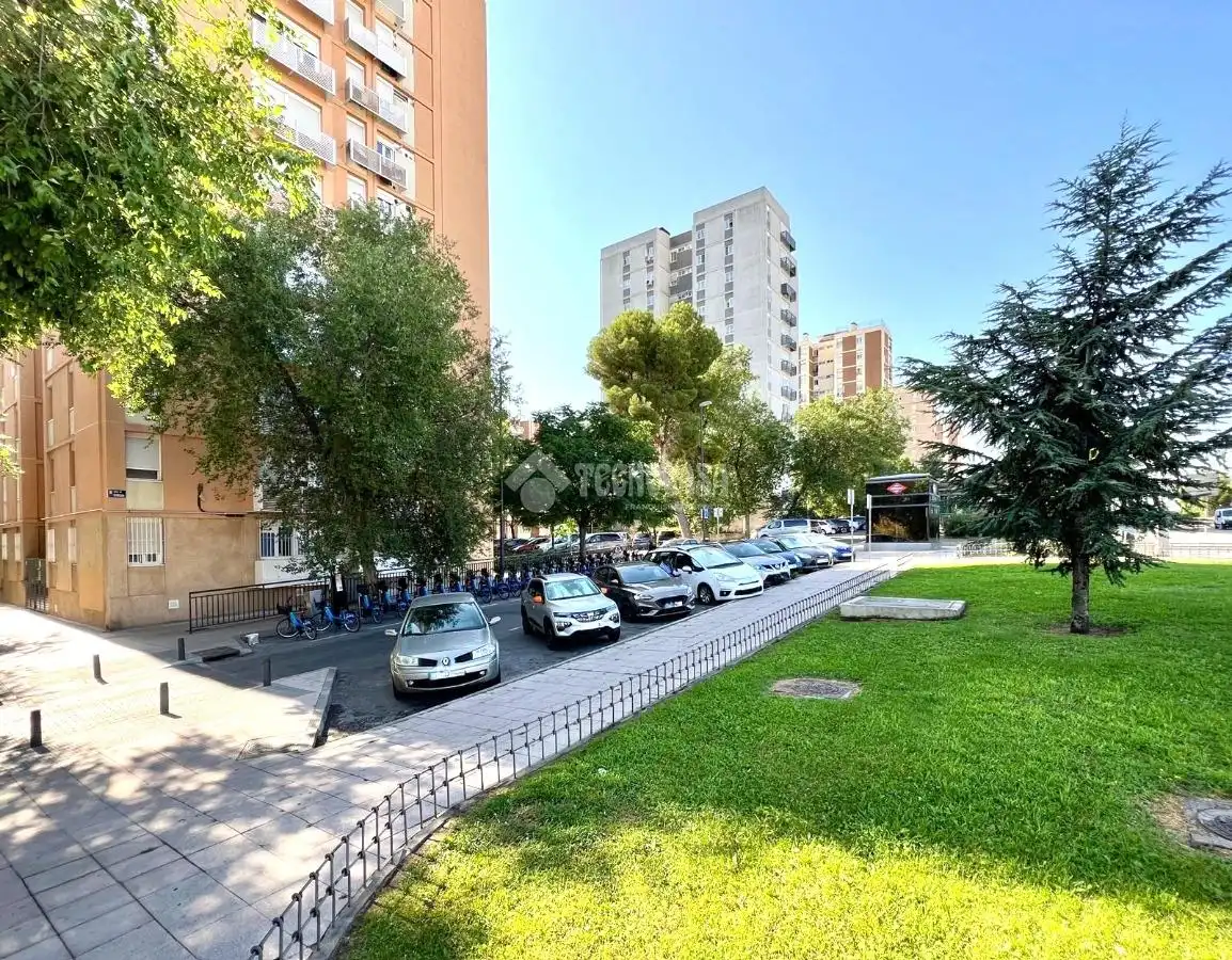 Vista exterior de Piso en venta en Madrid con Aire acondicionado y Calefacción