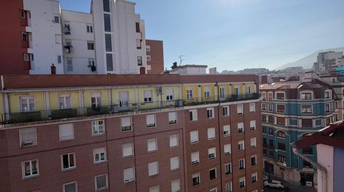 Foto 2 de Piso en venta en Carmelo Gil Doktoreen Kalea, Ametzola, Bilbao