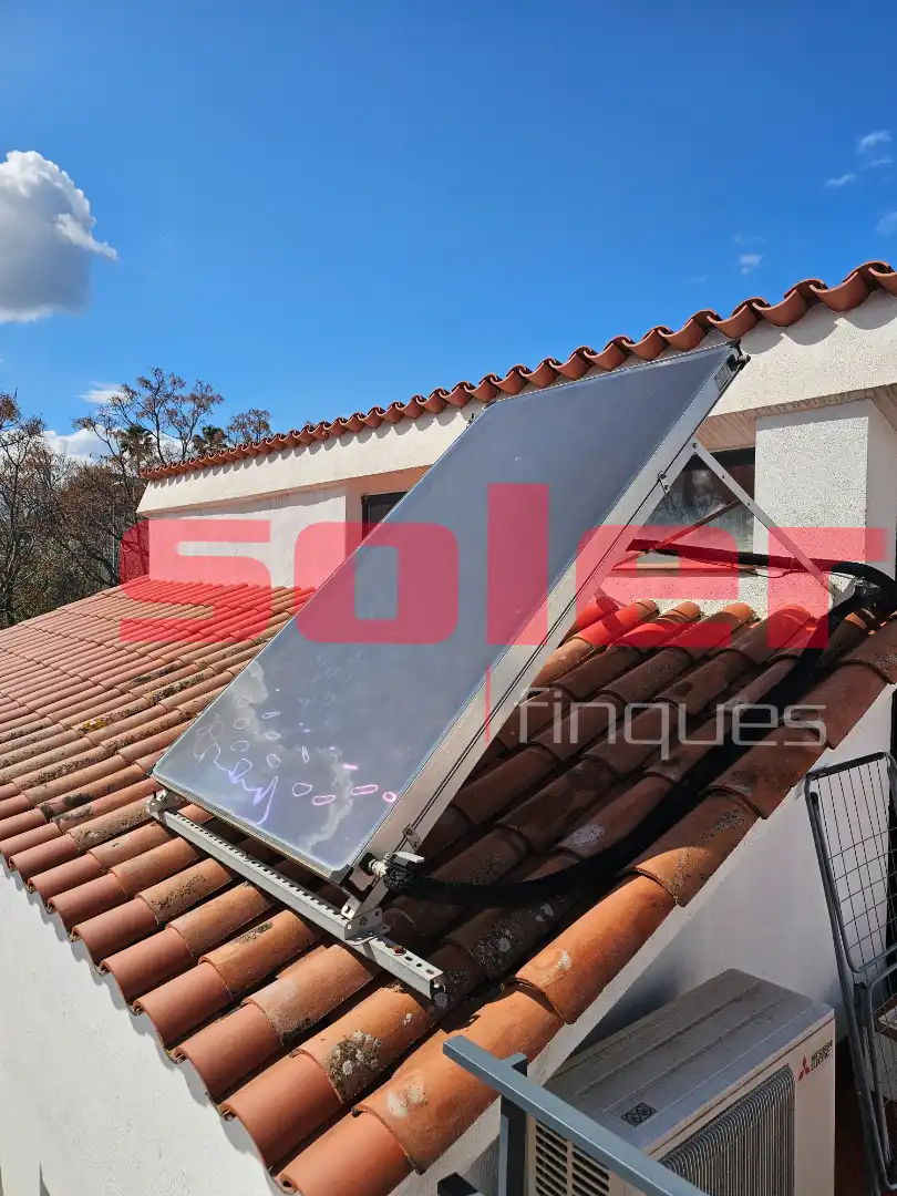 Vista exterior de Casa o chalet en venta en Sant Cugat del Vallès con Aire acondicionado, Calefacción y Jardín privado