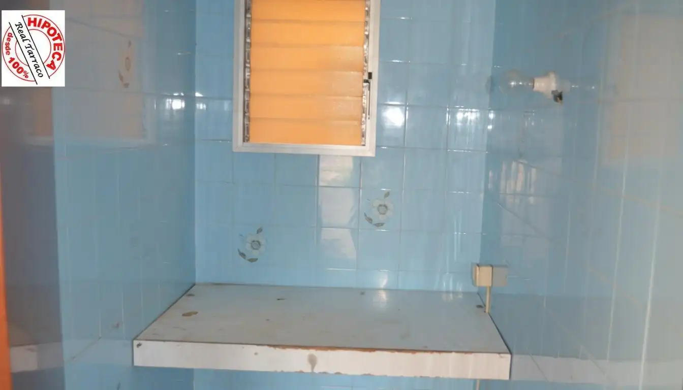 Bathroom of Flat for sale in Santa Bàrbara, Tarragona