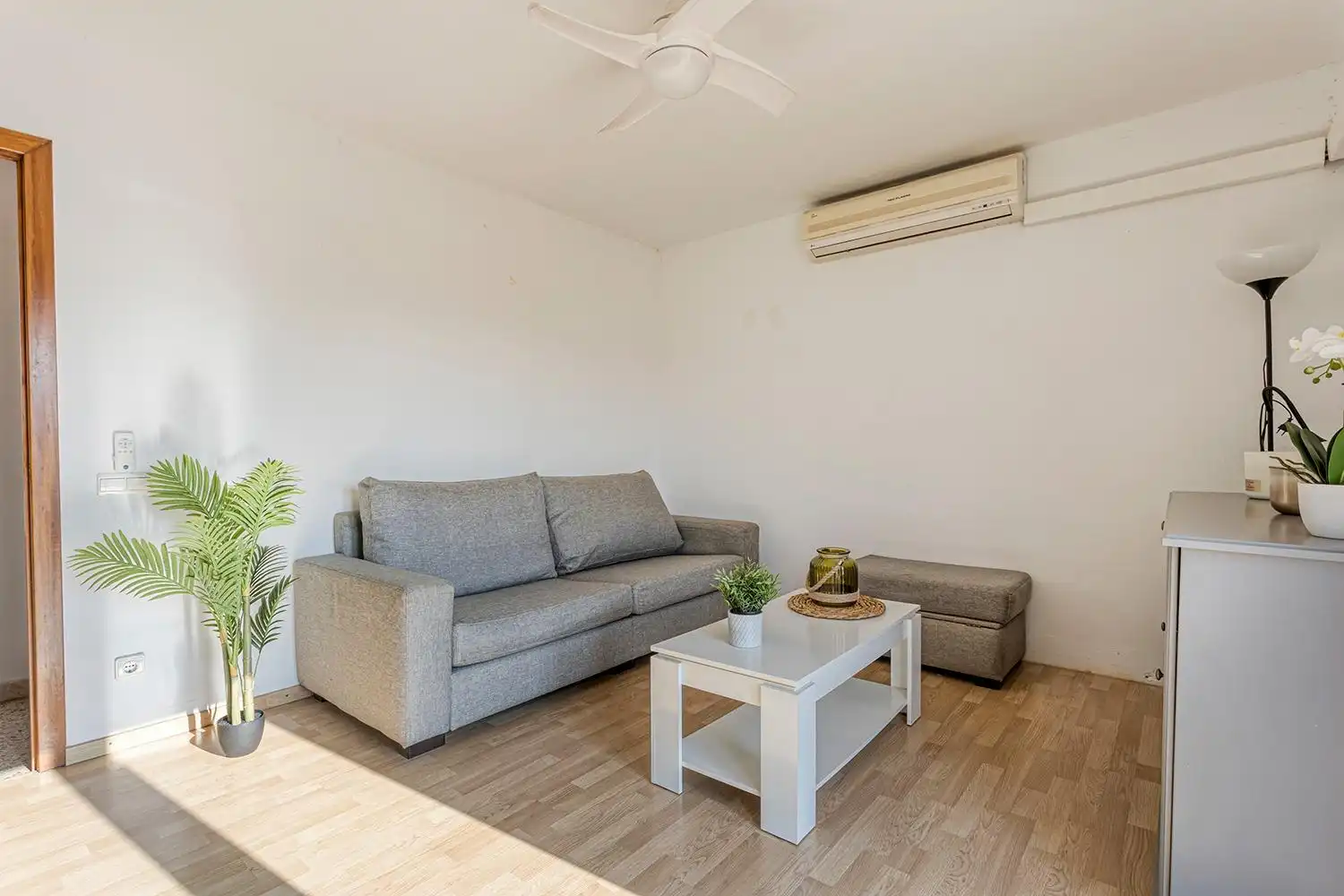 Wohnzimmer von Wohnung zum Verkauf in Sant Martí de Tous mit Terrasse, Abstellraum und Balkon