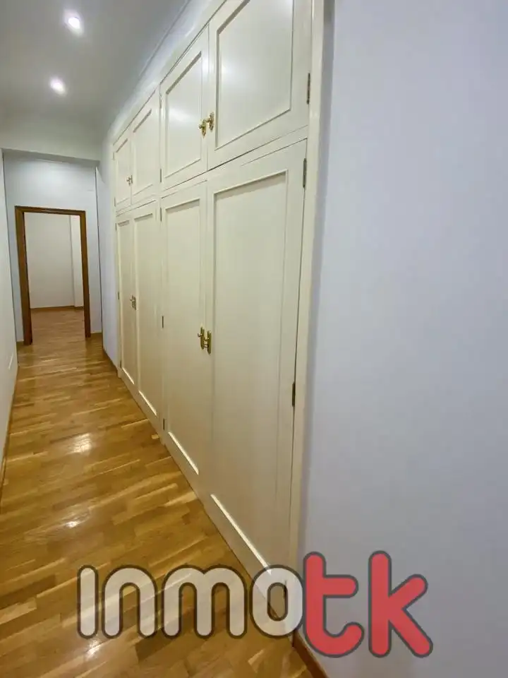 Flat for rent in A Coruña Capital   with Heating, Parquet flooring and Furnished