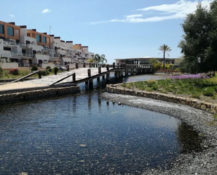 Vista exterior de Apartament en venda en Benahavís amb Aire condicionat i Terrassa