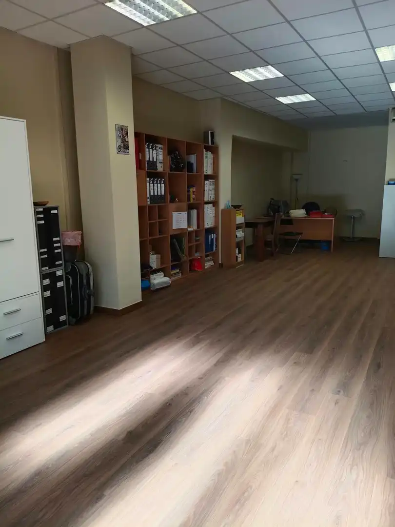 Local comercial en venda a Sants - Montjuïc, imagen 2