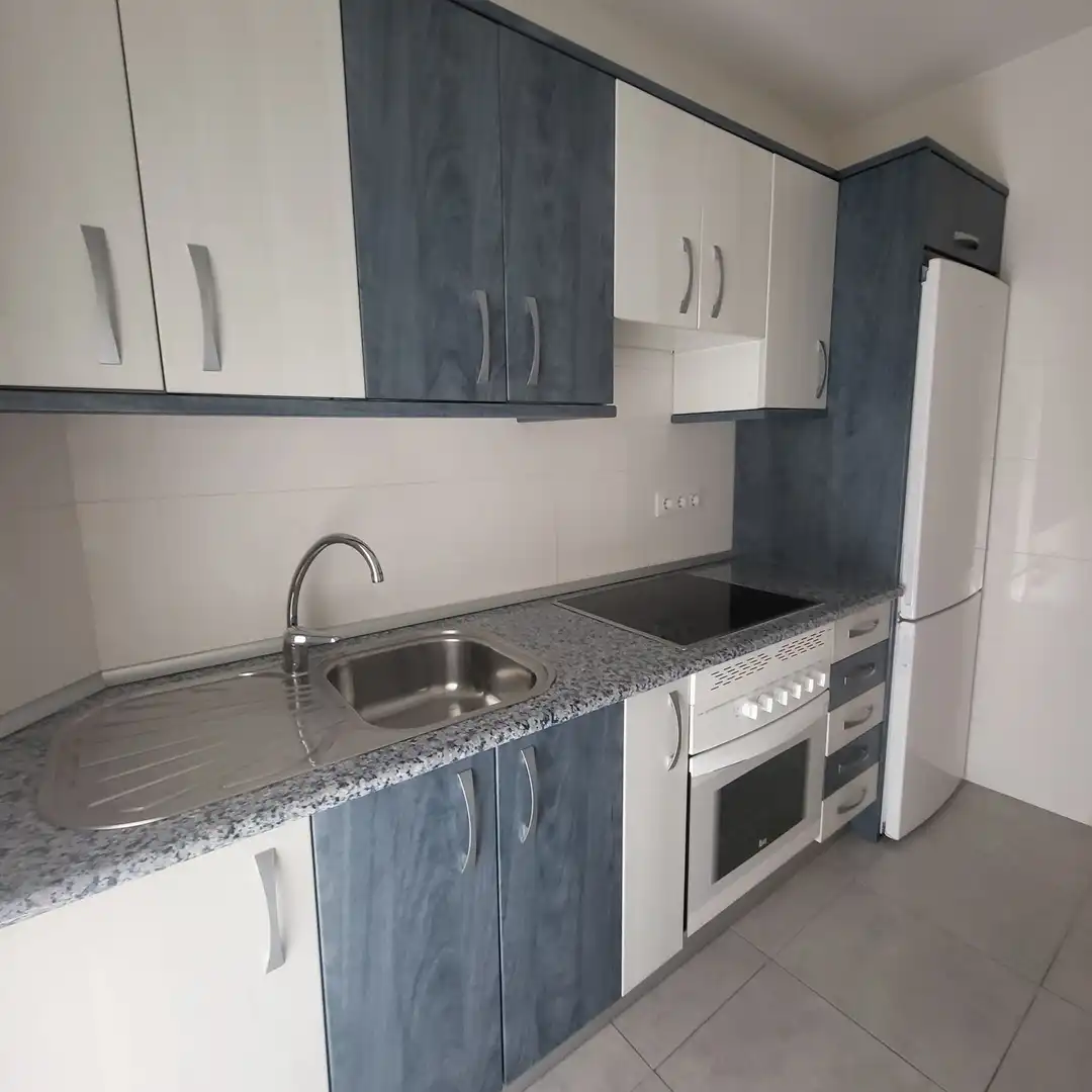Cocina de Piso en venta en Ávila con Calefacción, Terraza y Trastero