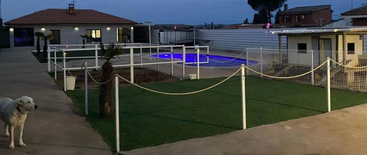 Piscina de Casa o chalet en venta en Yuncler